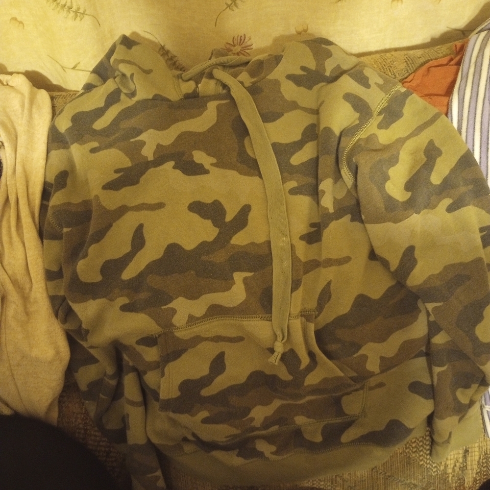 American eagle camo pull over hoodie size small